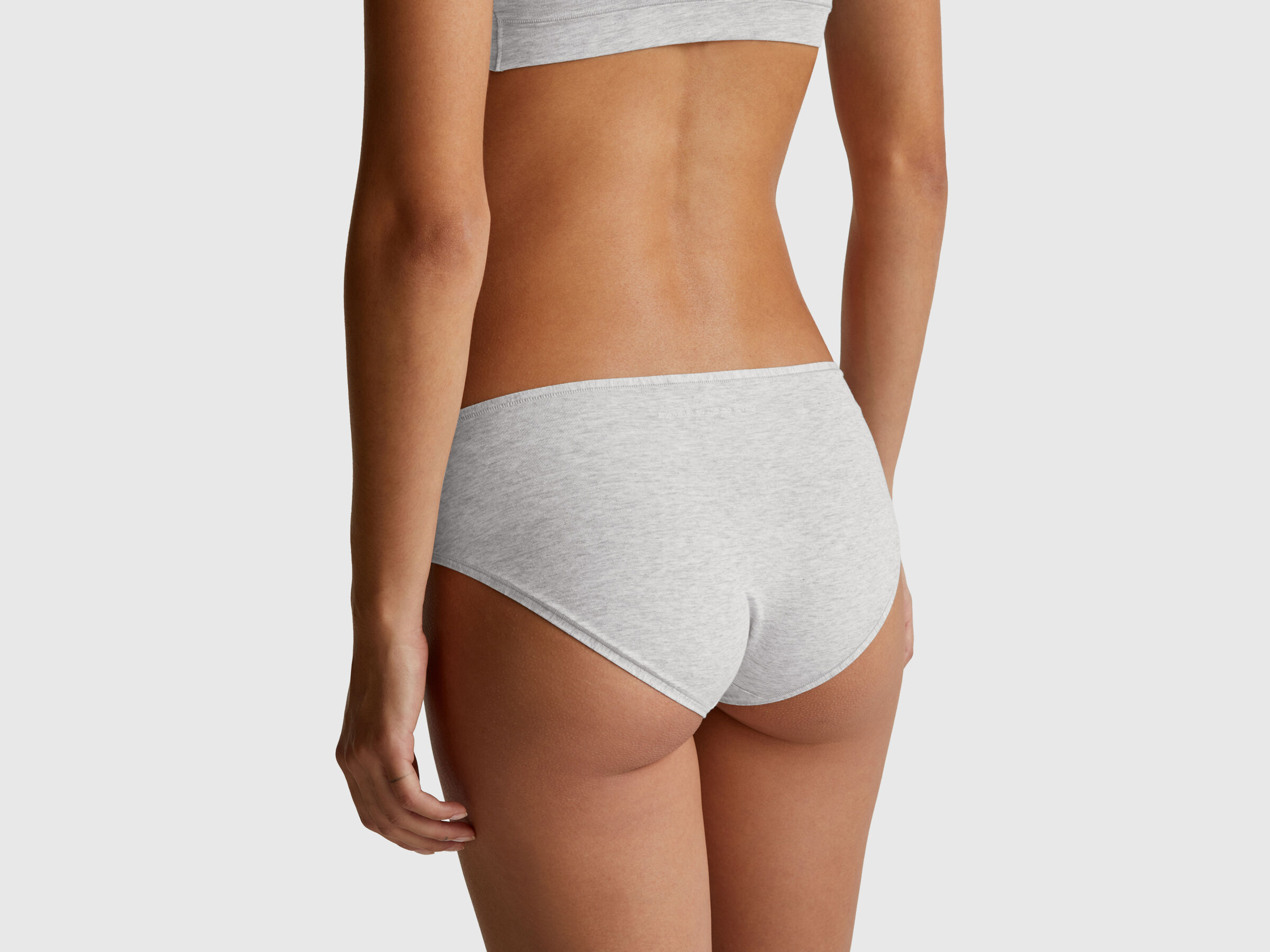 SLIP Women image number 2